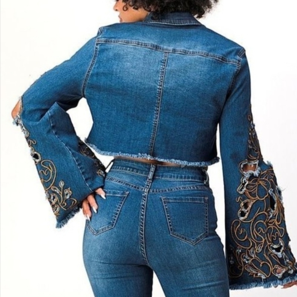 Cropped Embroidered Long Bell Sleeve Button Up Denim Jean Jacket - Picture 8 of 13